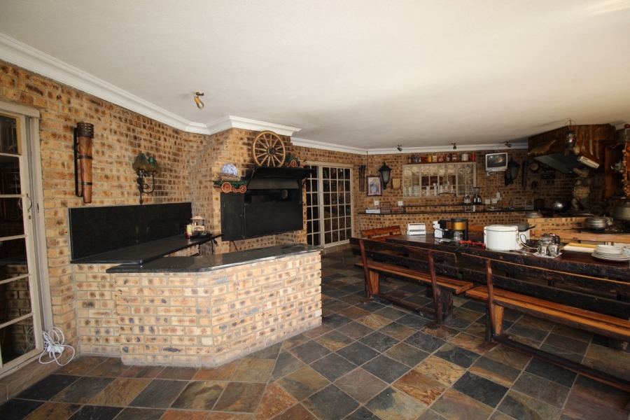 3 Bedroom Property for Sale in Lake Deneysville Free State